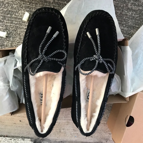 UGG WOMENS AUTHENTIC DAKOTA Sz 7,8 New - Picture 6 of 7